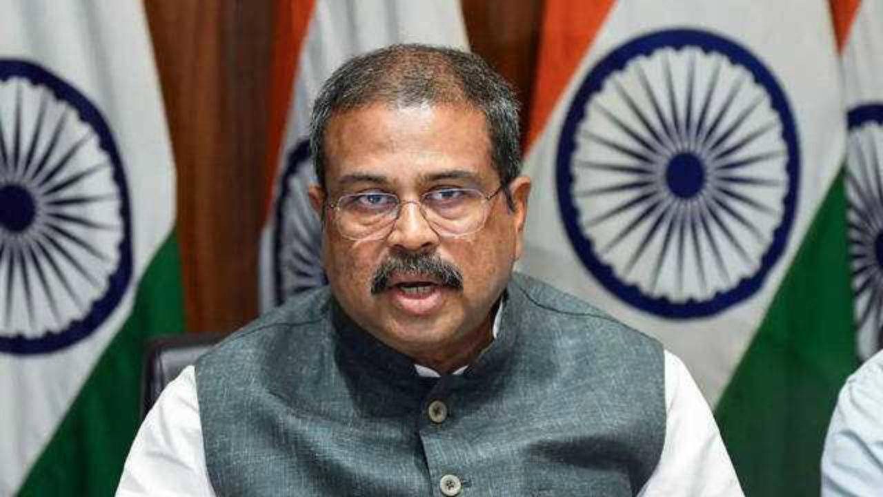 री-इवैल्यूएशन प्रक्रिया में तकनीकी गड़बड़ी से शिक्षा मंत्रालय हुआ सख्त, जांच के आदेश