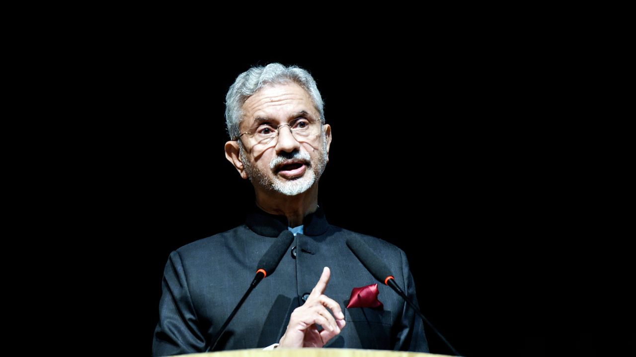 ब्लैक सी एडवाइजरी पर यूक्रेन ने भारत से पूछे सवाल, भारतीय नाविकों की सुरक्षा को लेकर जताई चिंता - NewsNation Online ब्लैक सी एडवाइजरी पर यूक्रेन ने भारत से पूछे सवाल, भारतीय नाविकों की सुरक्षा को लेकर जताई चिंता