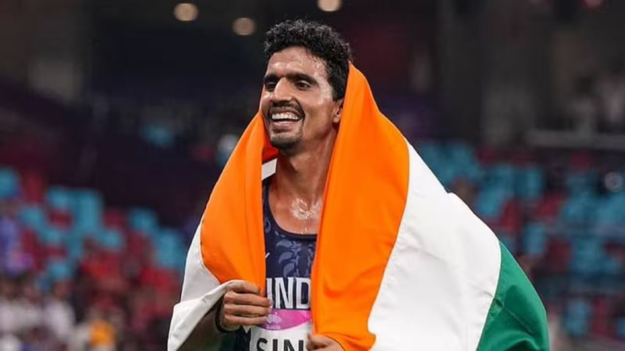 सेना में भर्ती के लिए शुरू की थी दौड़, अब कॉमनवेल्थ गेम्स में सिल्वर जीतकर गुलवीर सिंह ने रचा इतिहास