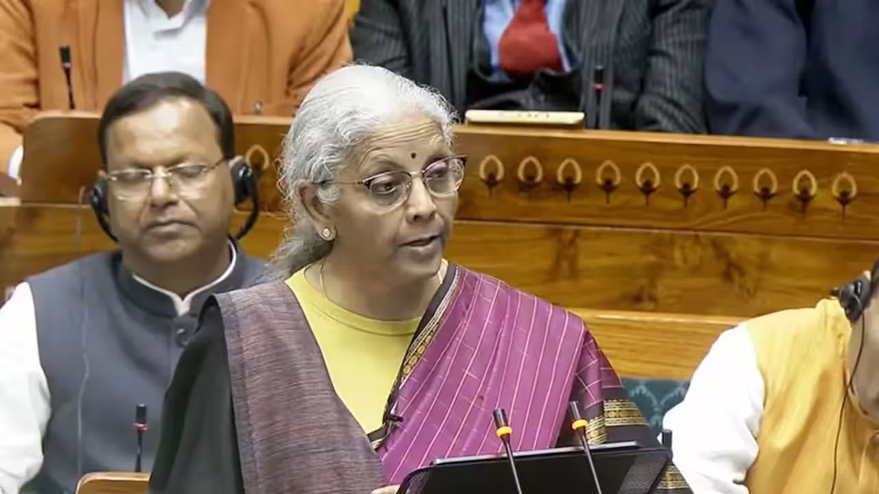 हंगामे के बीच सरकार ने पास कराया बड़ा टैक्स बिल, विदेशी निवेश को मिलेगा बढ़ावा