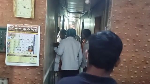 जालना बस स्टैंड के पास लॉज में युवक का शव मिला, हाथ में लगी थी सलाइन