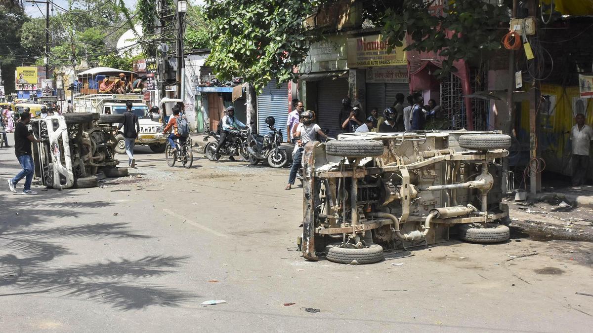 Bihar policeman who fired at protesters with AK-47 suspended