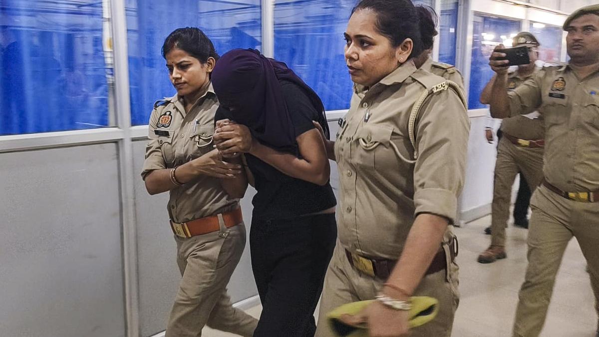 Raja Raghuvanshi murder case: Supreme Court sets aside bail granted to Sonam Raghuvanshi