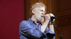 Oscar-winning songwriter Glen Hansard killed in crash - NewsNation Online Oscar-winning songwriter Glen Hansard killed in crash