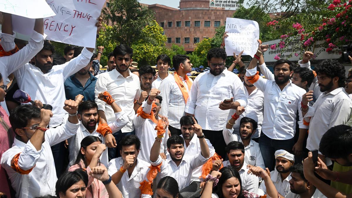 ABVP claims Jantar Mantar protest was ‘hijacked’, presses govt. to form panel on exam reforms