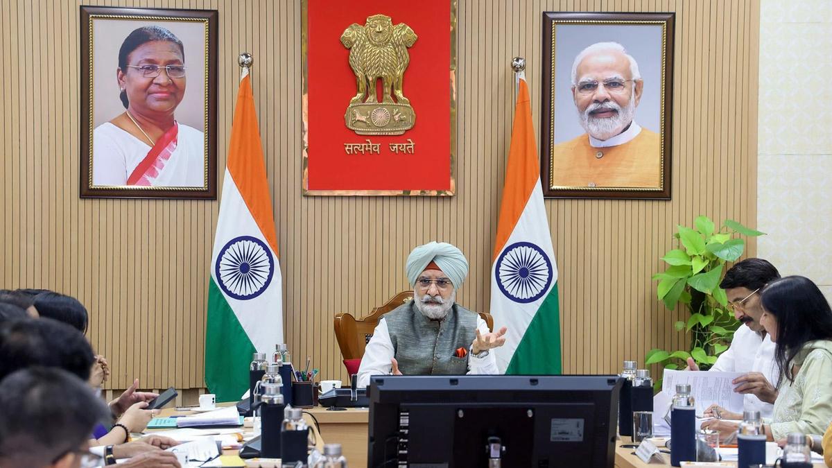 L-G Taranjit Singh Sandhu asks Municipal Corporation of Delhi to pilot Indore waste management model